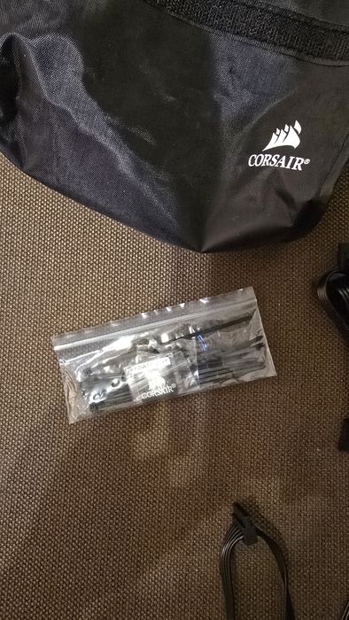 Sursa modulara CORSAIR RM850X