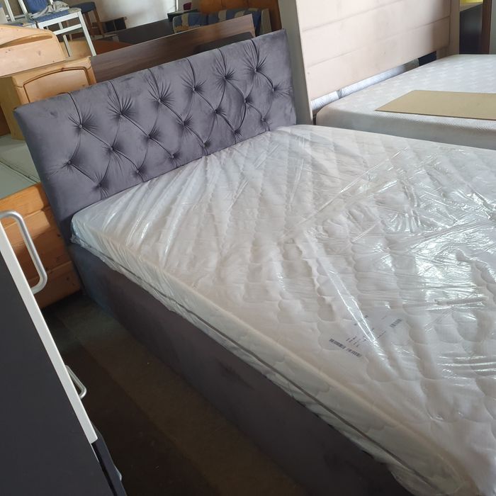 Pat dormitor tapițat 1.40m/2m+saltea NOUĂ