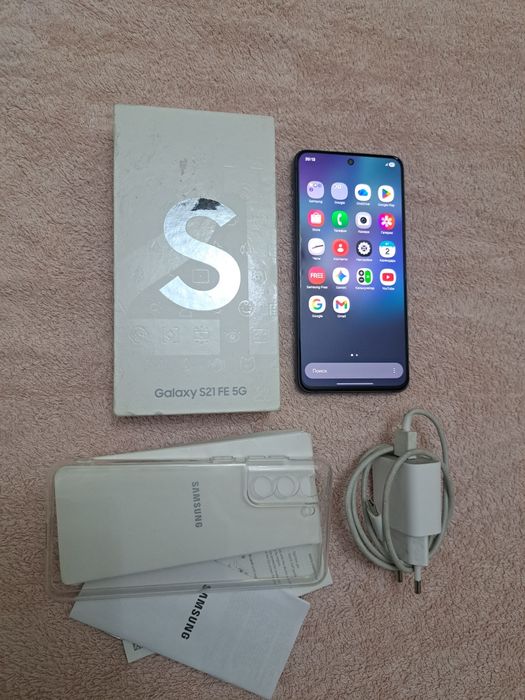 Samsung Galaxy S21 FE 5G Полный комплект есть!!!