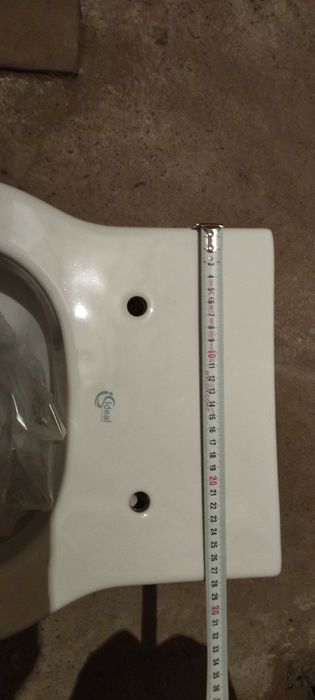 Продавам  нови тоалетни чинии за вграждане