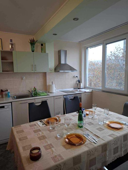 Дава се под наем Тристаен апартамент в Варна, Чайка - 78 кв.м за 613 € - Снимка #3