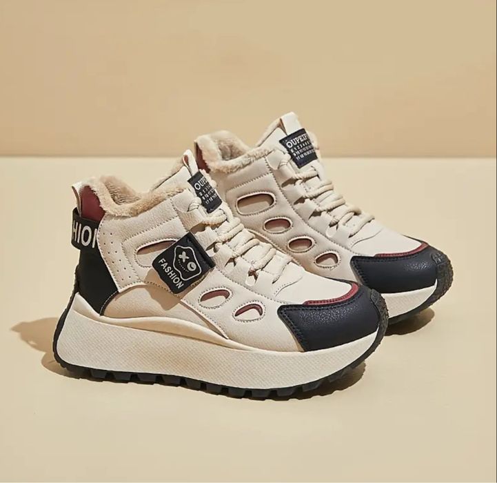 Sneakers Îmblăniți 36