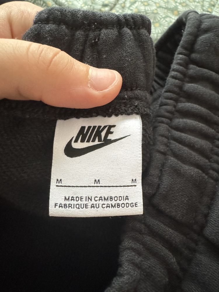 Спортен панталон Nike