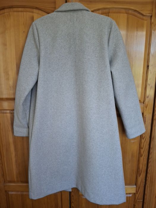 Бежево палто Zara размер Л