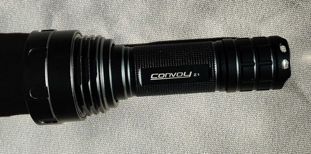 фенер   Convoy Z1