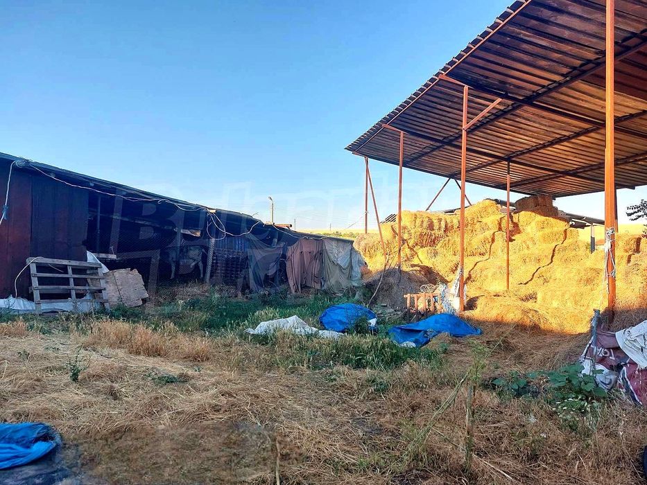 Продавам малки бали слама