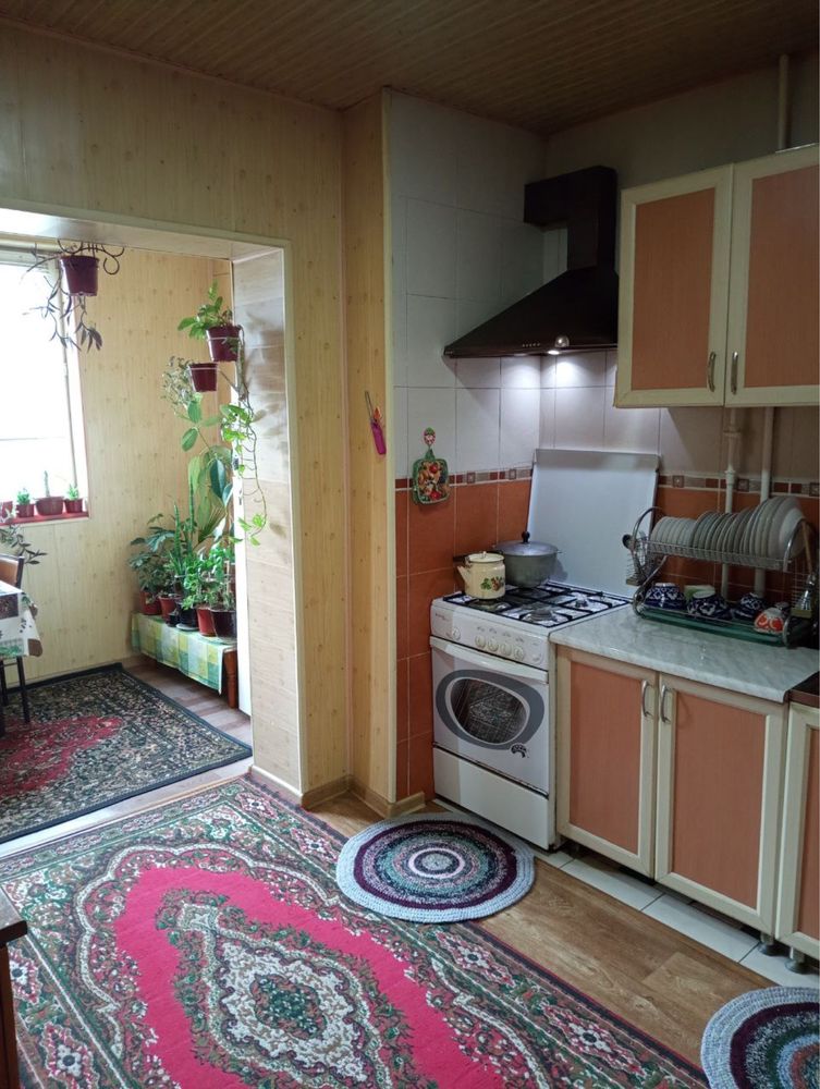 Срочно Продается 4 комнатная квартира