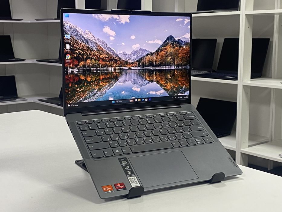 Тонкий ноутбук Lenovo Yoga Slim 6 - 14 2K/Ryzen 5 7540U/8GB/512GB/740M