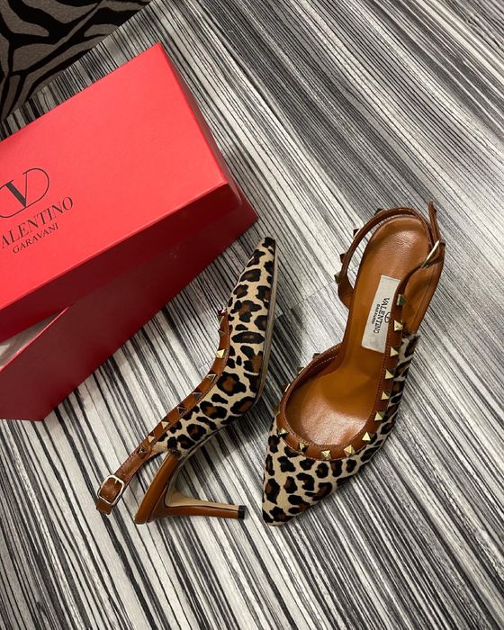 Pantofi-sandale Valentino colecția noua Piele naturală 100%POZE REALE.