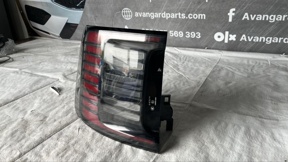 Ляв и десен стоп Volvo EX30 2023-