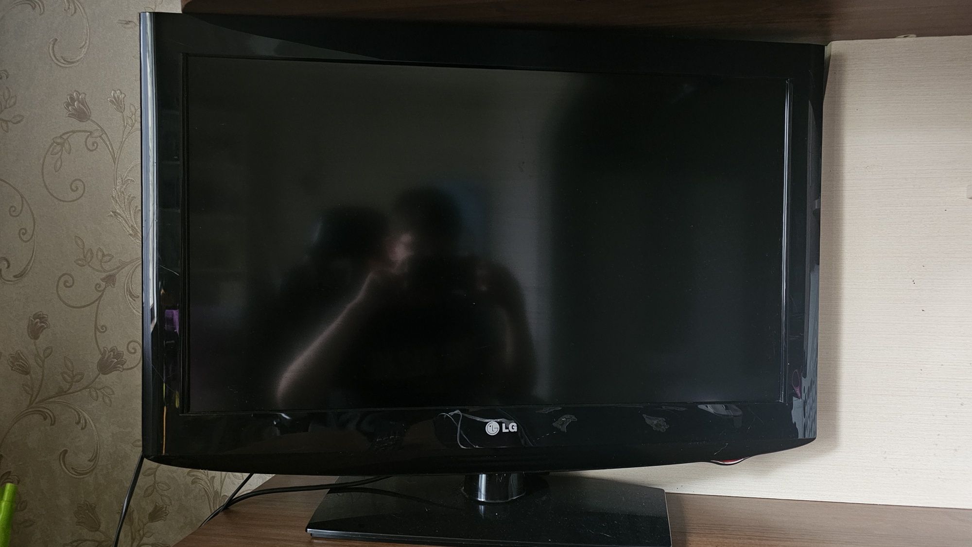 Продам телевизо LG в отличном состоянии