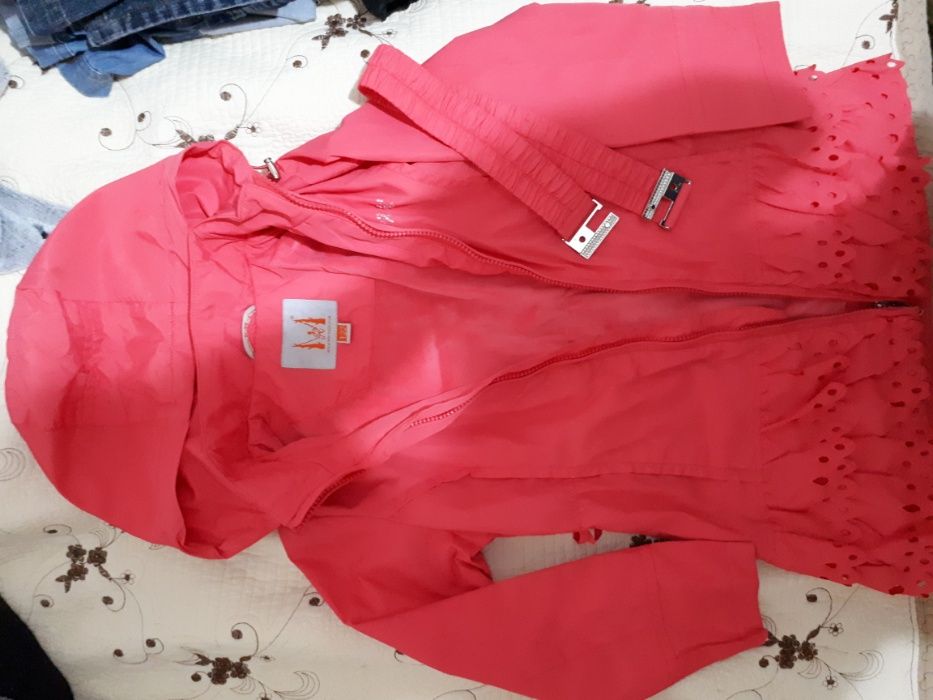 Ветровка на девочку