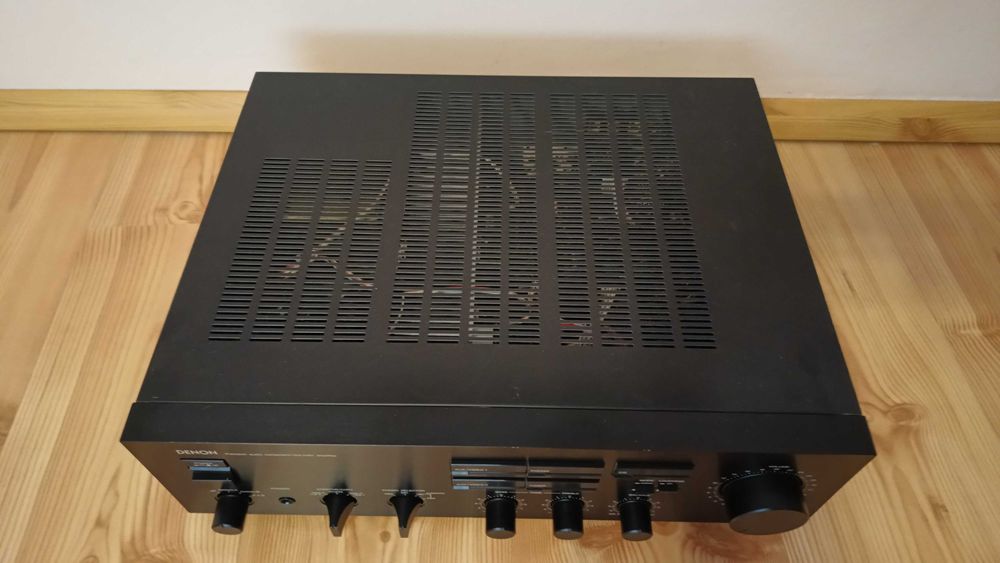 Muzica Denon PMA 500 V putere 2*80watt ,Made in Japan !