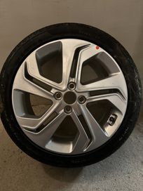 Hyundai i20 Нископрофилна гума Pirelli с джанта 205/45/17