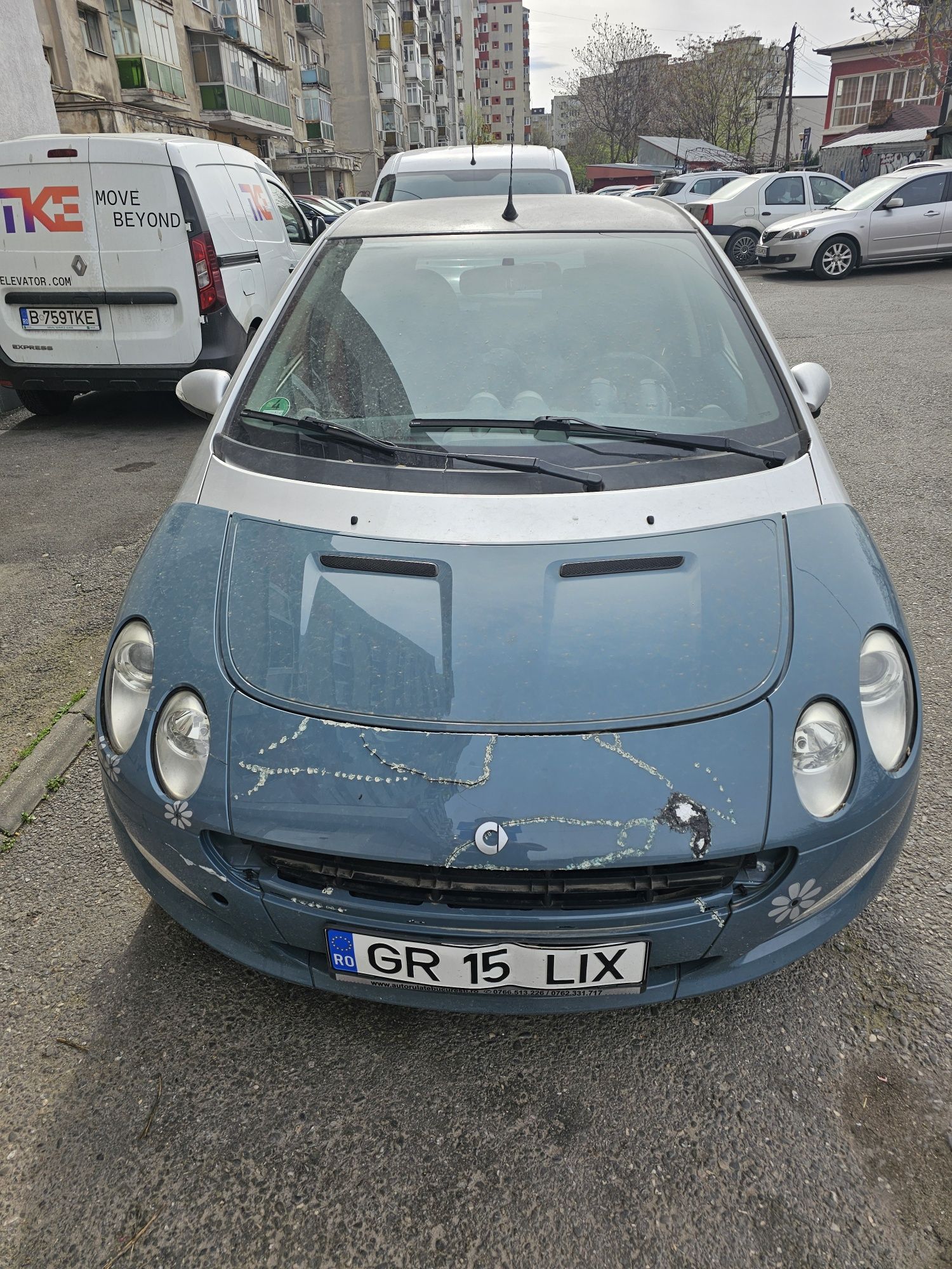 vând smart forfour