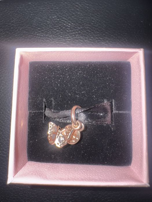 Pandora гривна с 5 талисмана