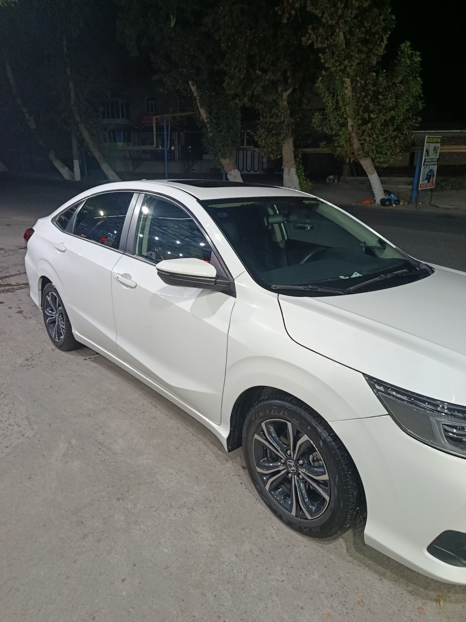Honda crider сотилади