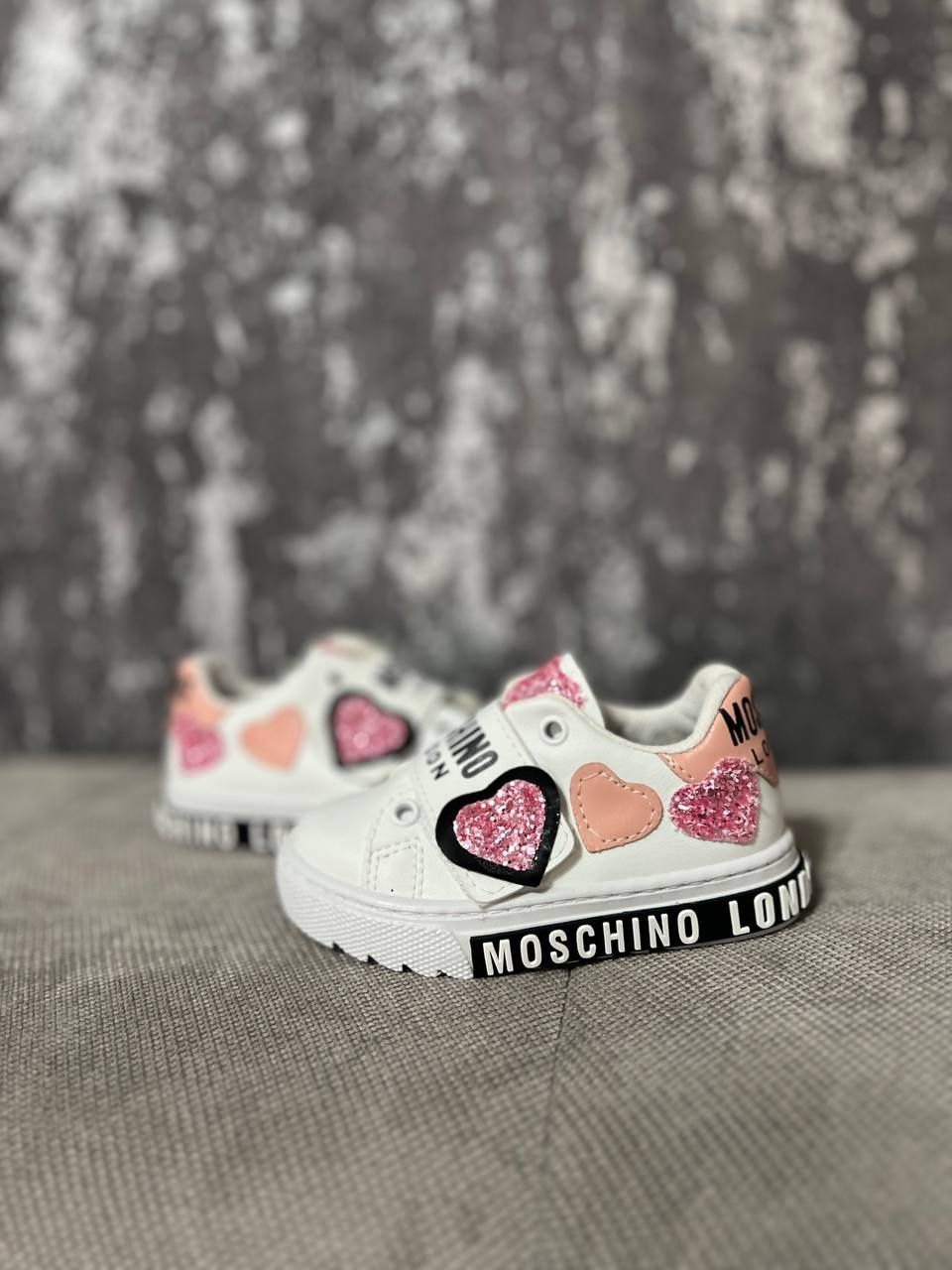 adidasi copii moschino