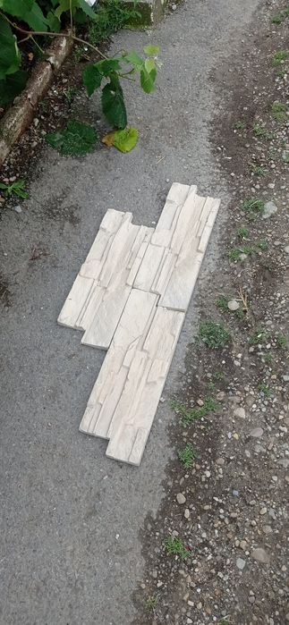 Pavaj și altele la comanda