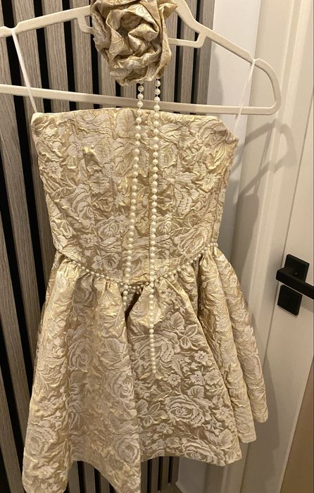 Rochie elegantă.