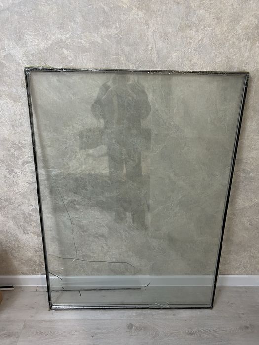 Окно треснутое