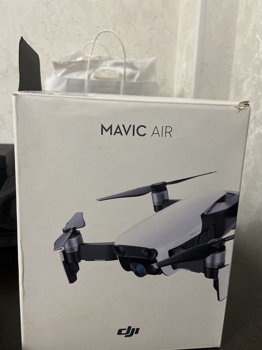 Продам Дрон Mavic Air