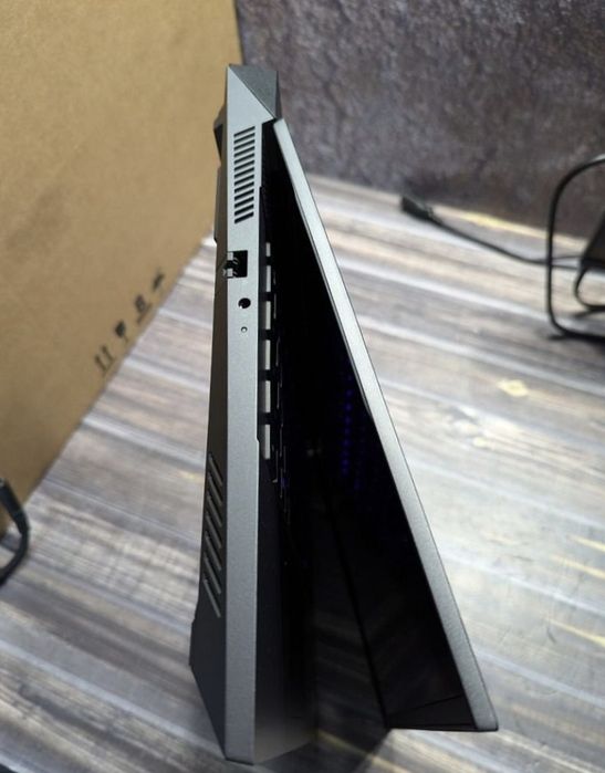 Dell G16, 13900hx, 4070, 16gb, 1tb, usa