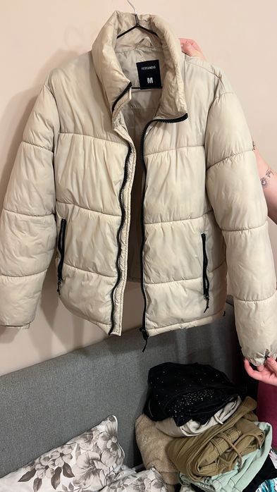 Мъжко бежаво зимно яке