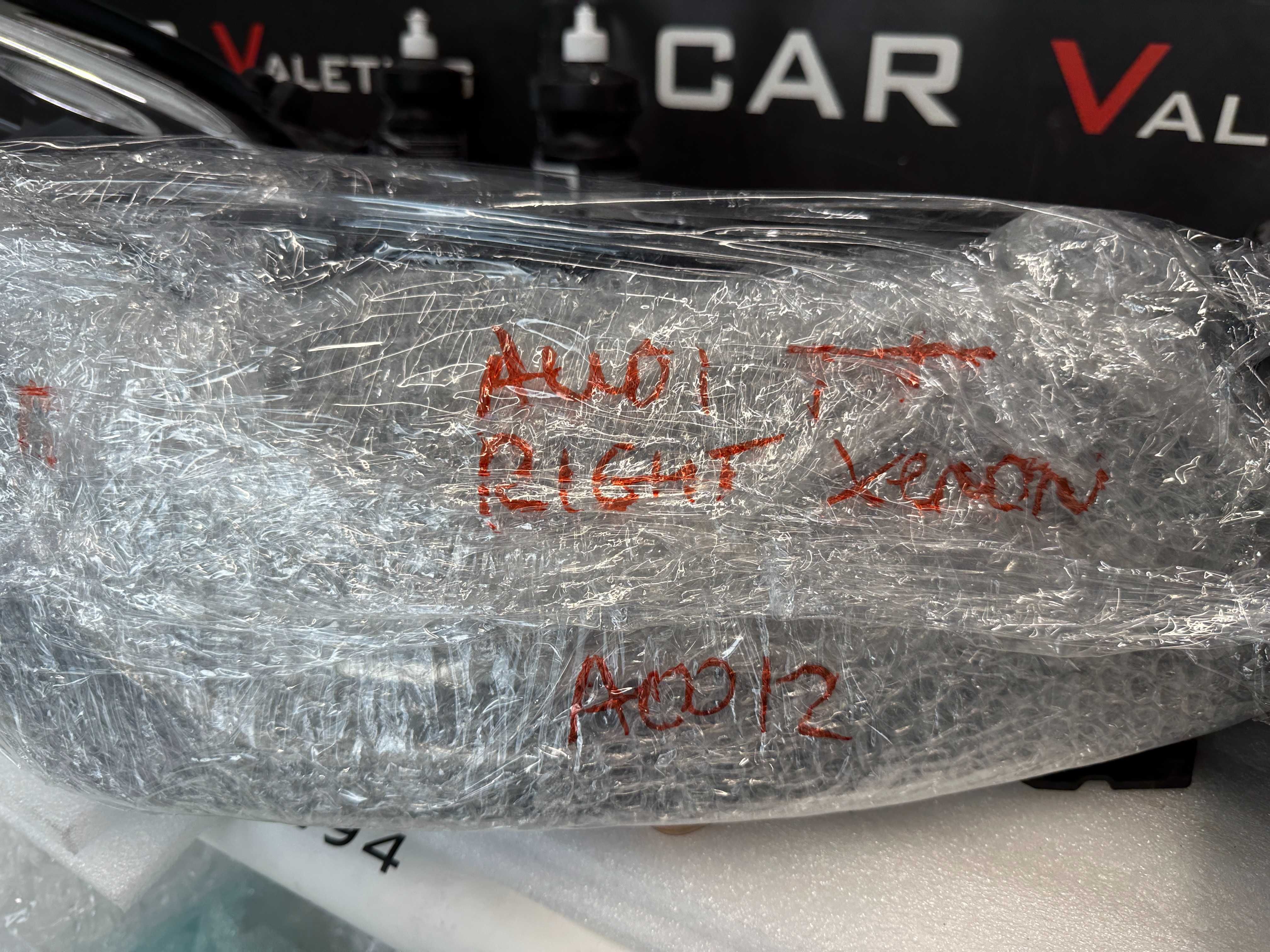 Фар фарове десен Ауди ТТ ксенон far farove Audi TT 8J xenon