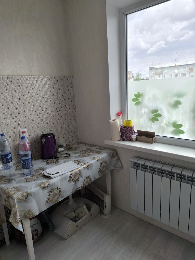 Продам квартиру,со свежим  ремонтом,чистую,долгов нет