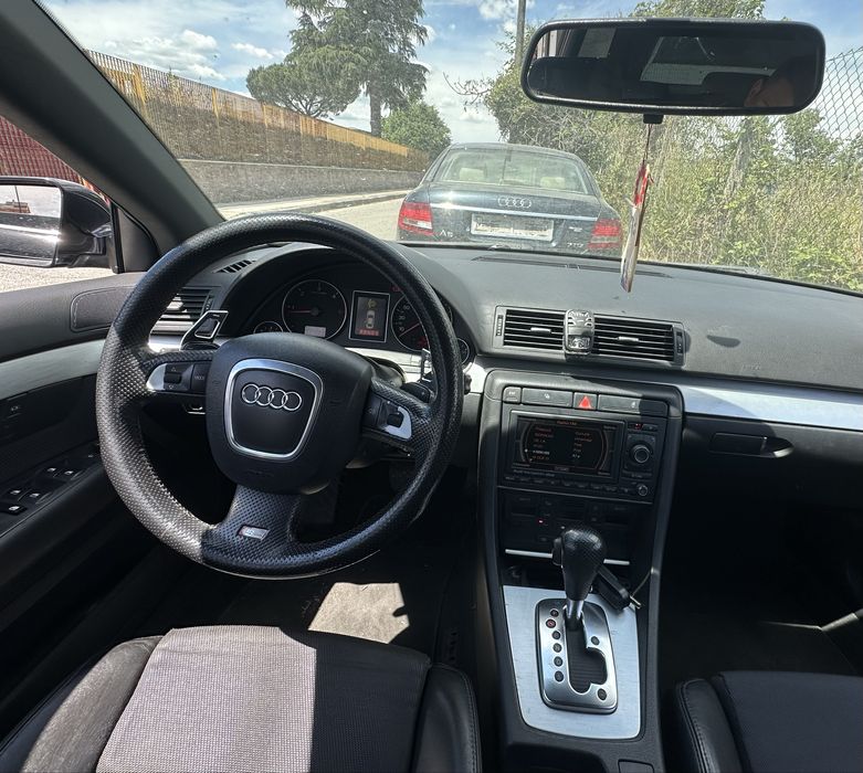 RBT_CAR_PREMIUM vă pune la dispoziție Audi A4 AVANT S/LINE 2005.