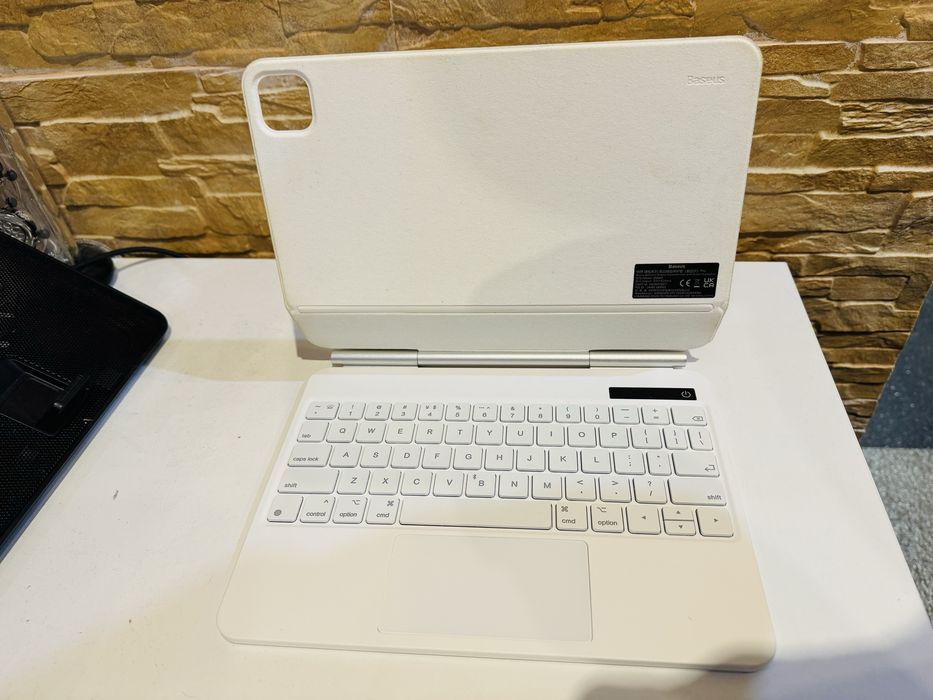 Baseus Клавиатура  за Ipad, Нова