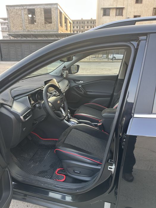 Trackir primier 2024 yil