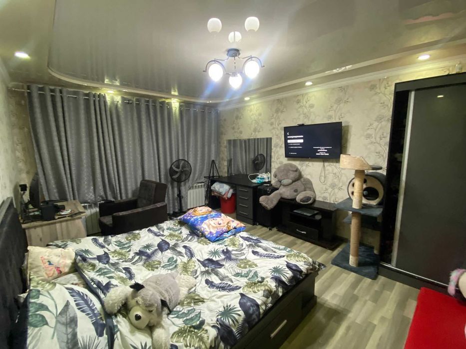 Продается  своя 2-х комнатная квартира.Ангрен квартал 5/1а