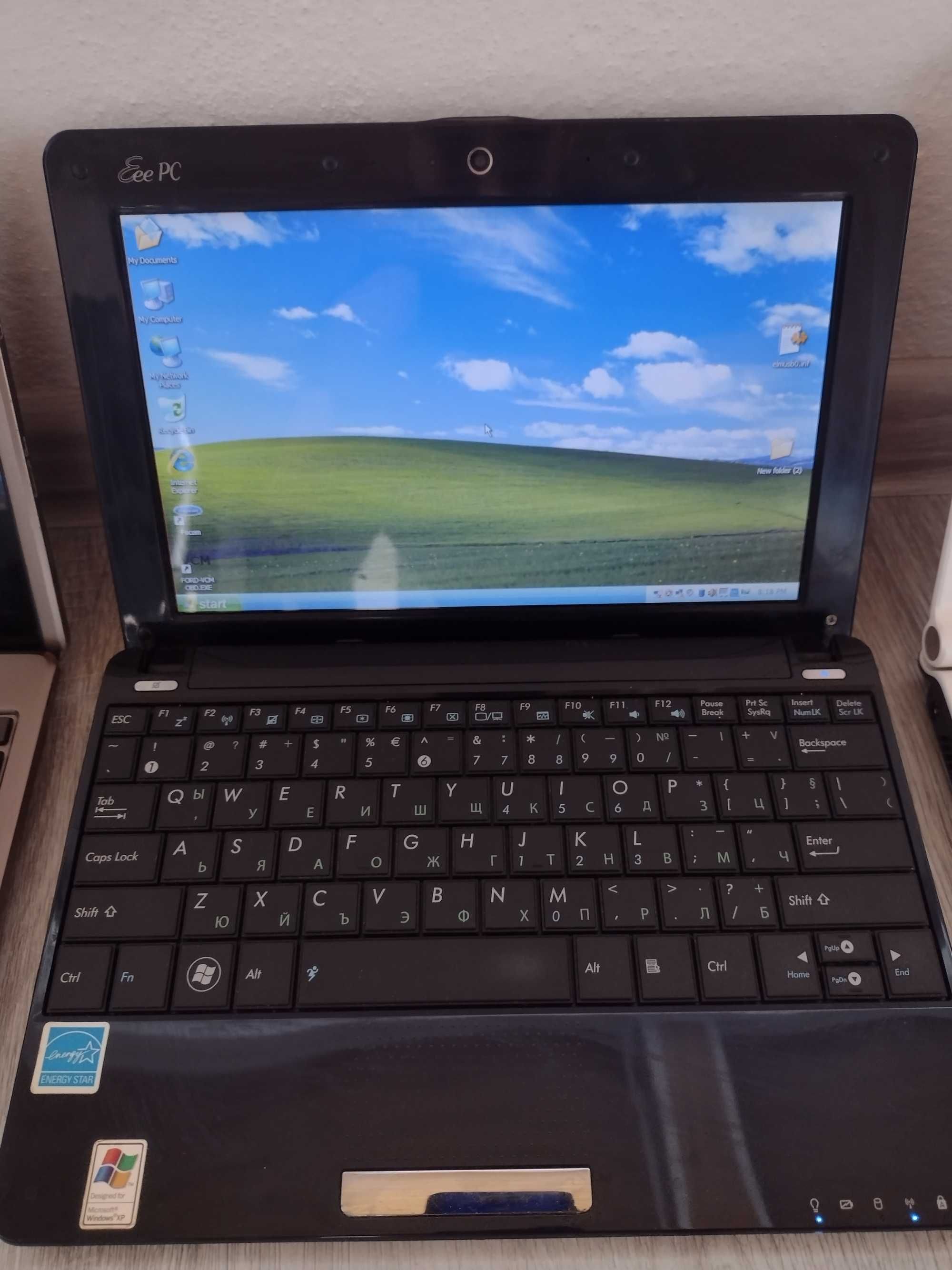 ЛОТ от 4 малки лаптопа Asus Benq Packard Bell