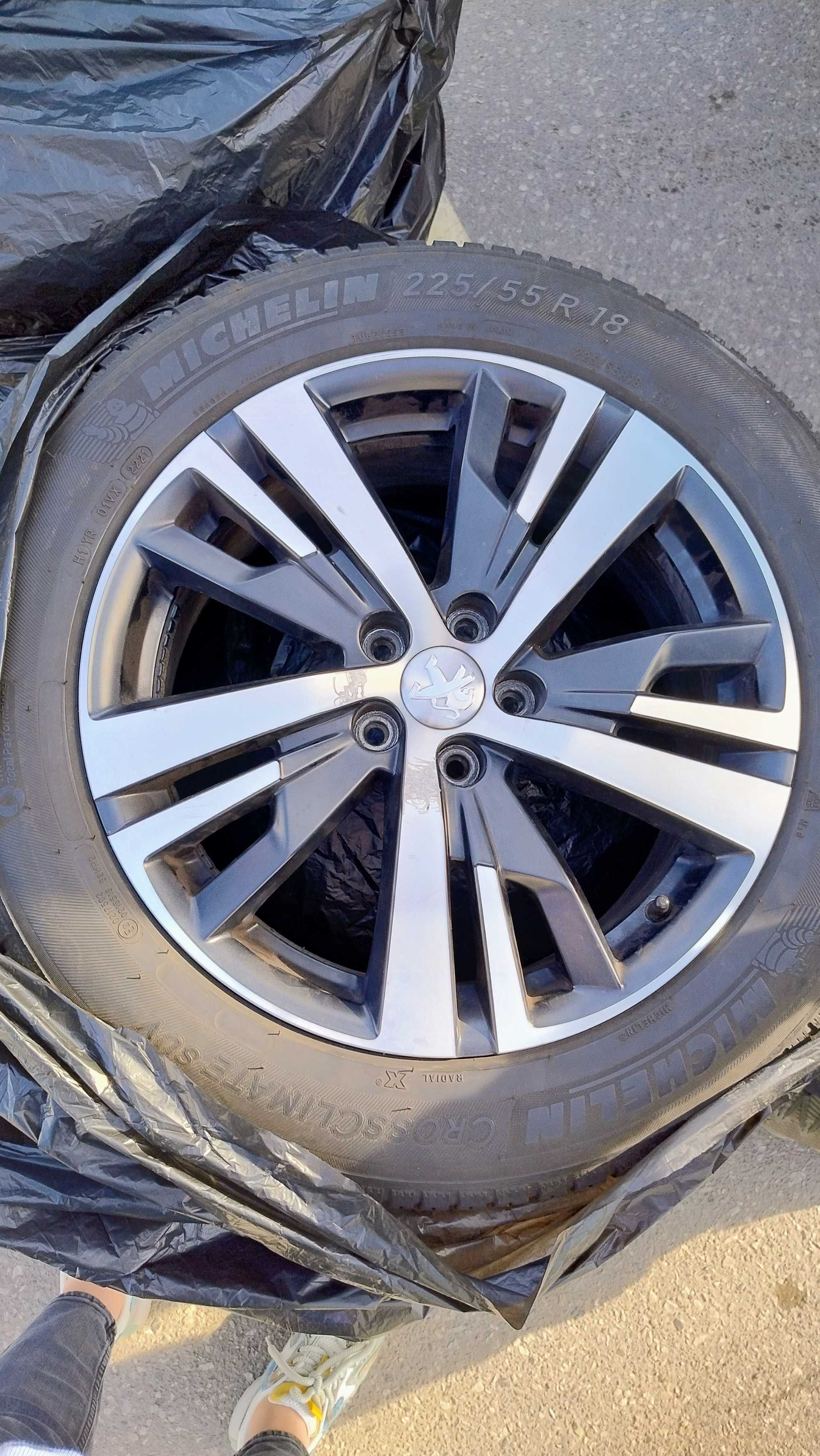 Джанти Peugeot и гуми 225/55 R18 всесезонни