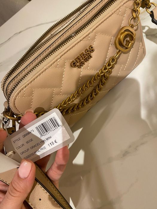 Чанта Guess през рамо
