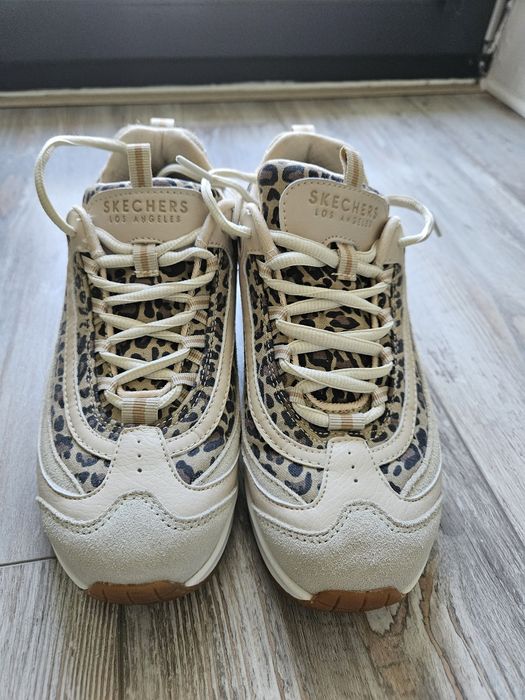 Adidasi Skechers, marime 38