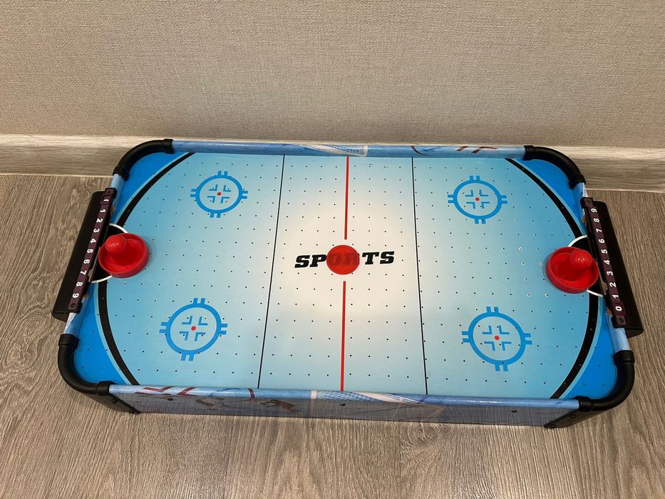 Продам аэрохоккей с батарейками