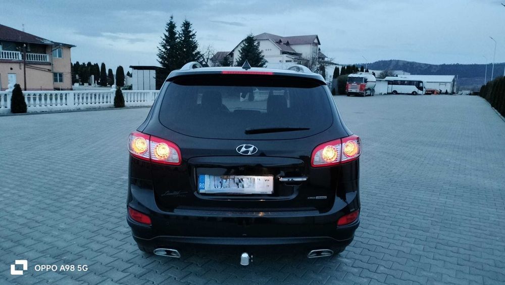 Hyundai Grand Santa Fe Luxury Edition 7 locuri