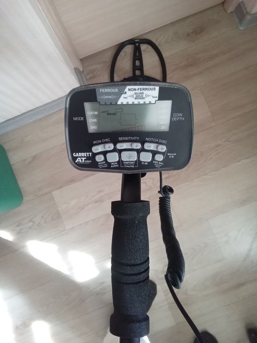 Продам металоискатель Garret at Pro. Оригинал USA.