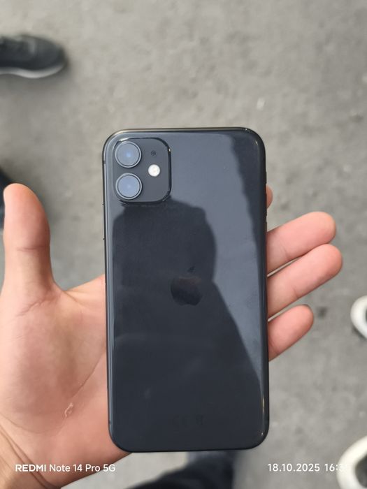Iphone 11.  IOS 26
