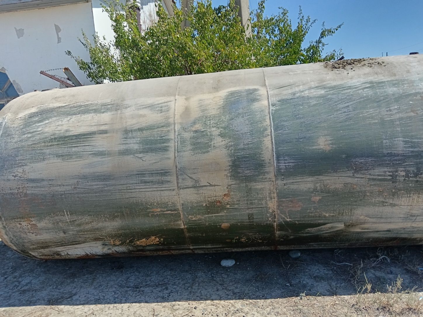Продам цистерны эмаль 16 куб