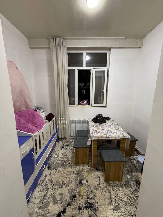 Прадаётся 1х 8микрарайоне Новая планировка можно через банк 40квадрат