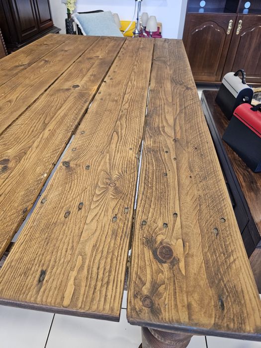 Рустик трапезна маса изработена от Дъб