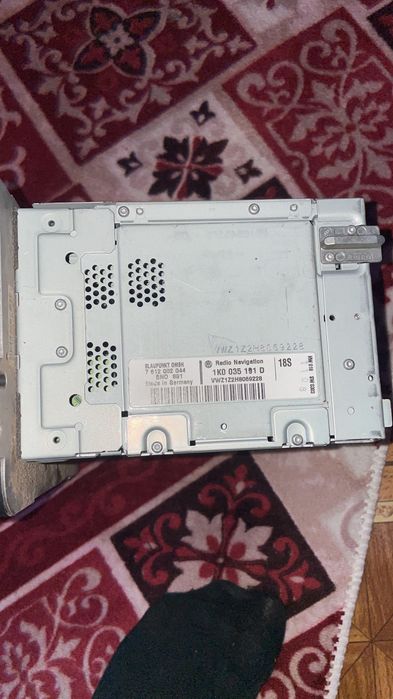 Vând navigație golf 5