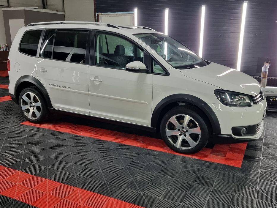 Vand Cross Touran TDI Automat DSG 7 locuri Xenon Panoramic