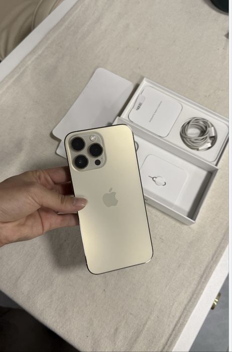 Продам iPhone 14 Pro Max 8/256 gb