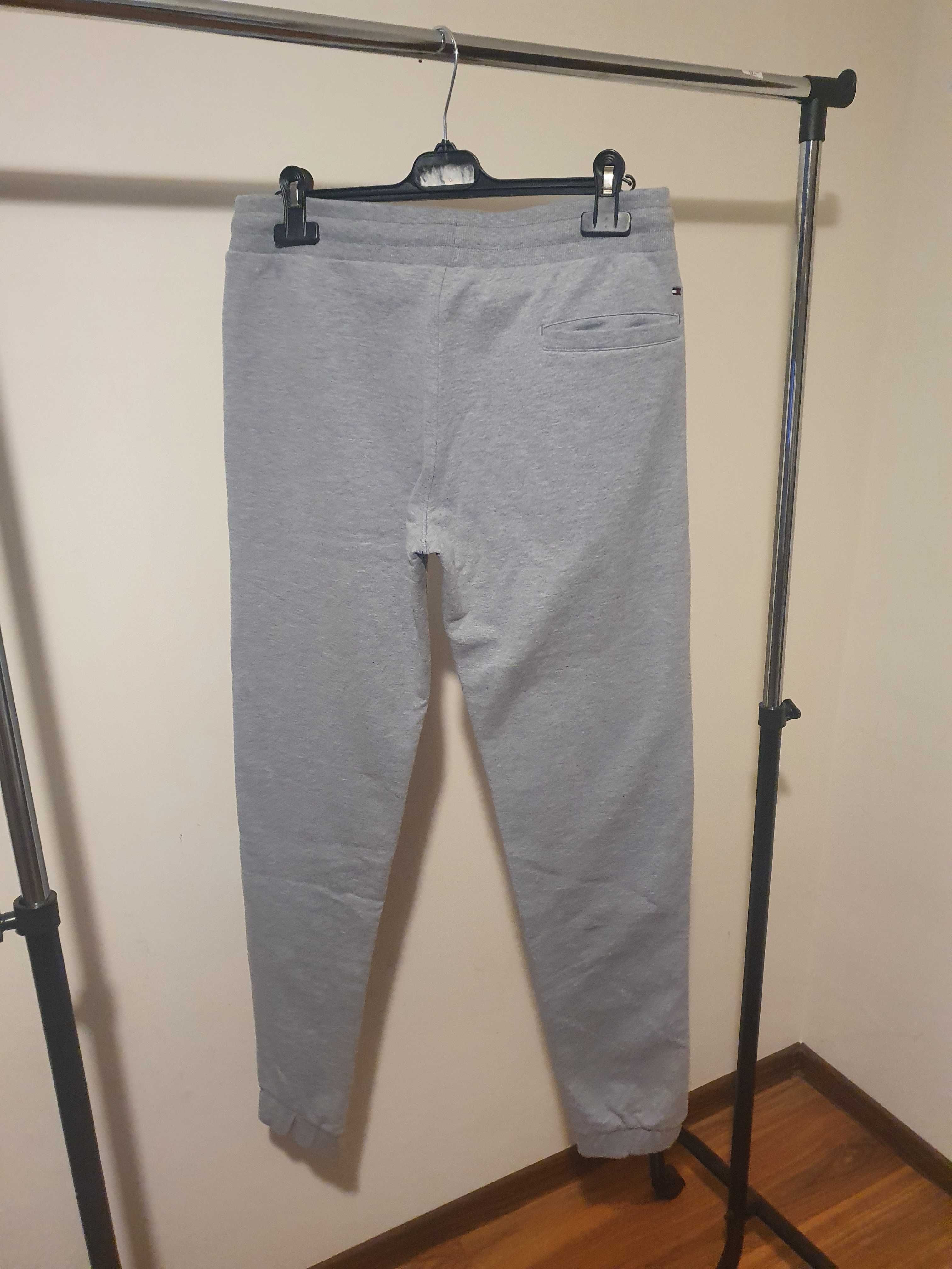 Pantaloni trening baieti Tommy Hilfiger Flag mar 16 ani (176 cm) NOI