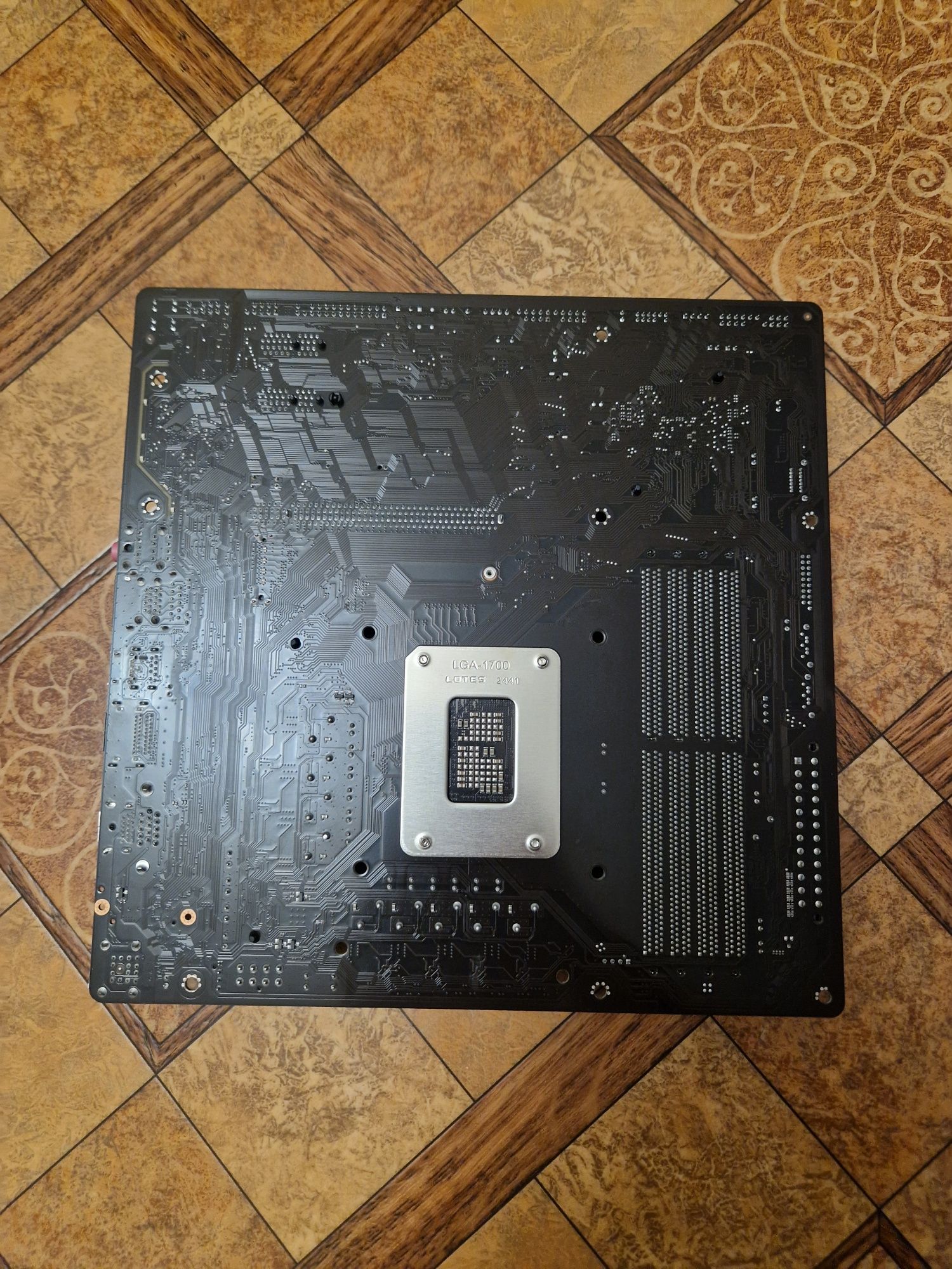 Материнская плата GIGABYTE B760M DS3H DDR4